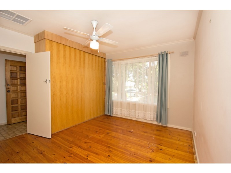 6 Heather Drive, Ridgehaven SA 5097