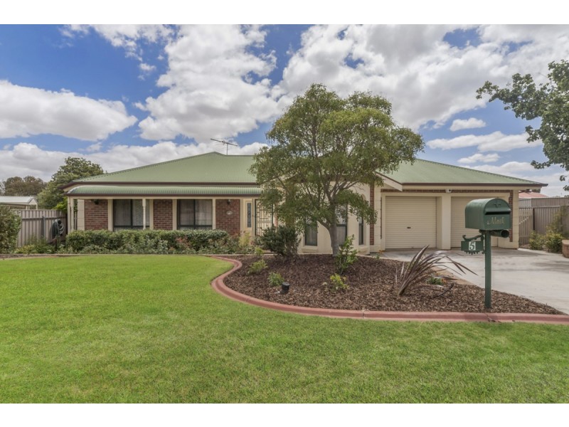 5 Thiele Crescent, Evanston Park SA 5116