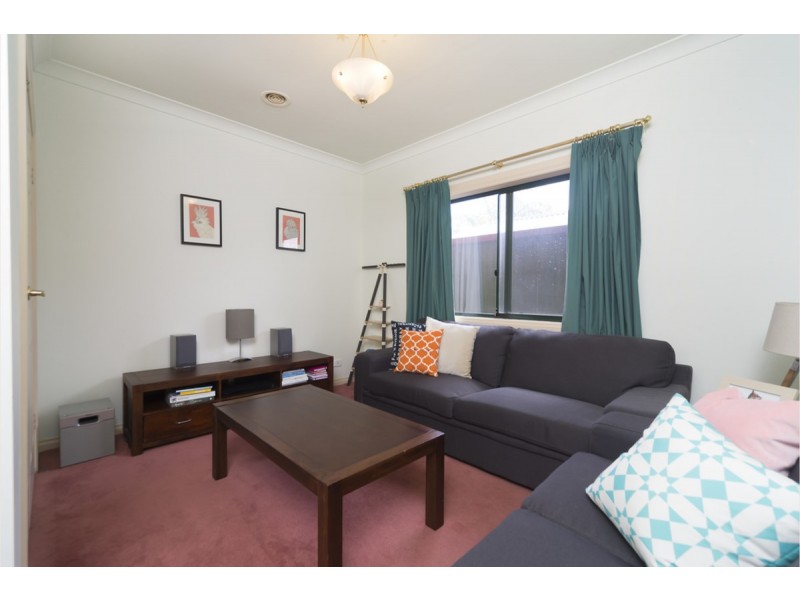 5 Thiele Crescent, Evanston Park SA 5116