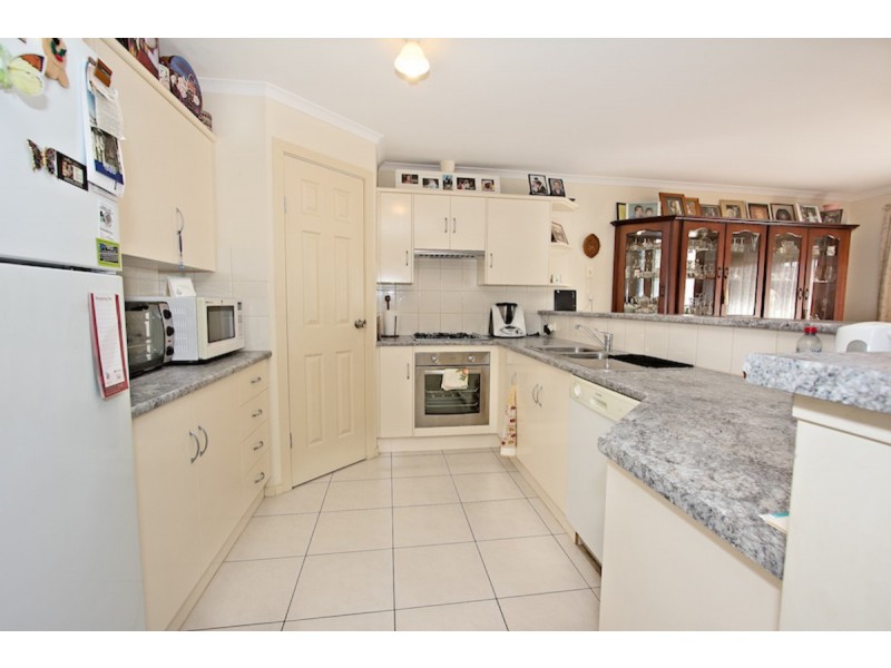 16 Potts Road, Evanston Park SA 5116