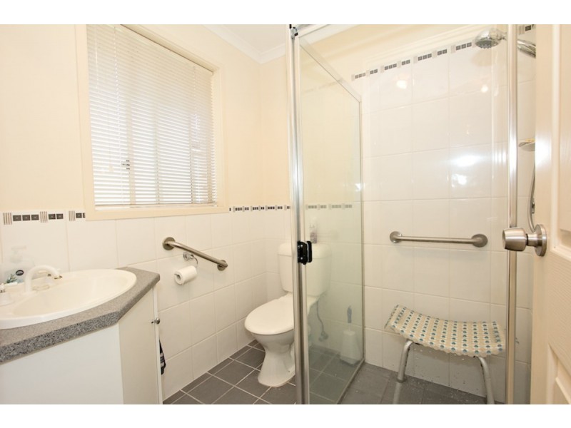 16 Potts Road, Evanston Park SA 5116