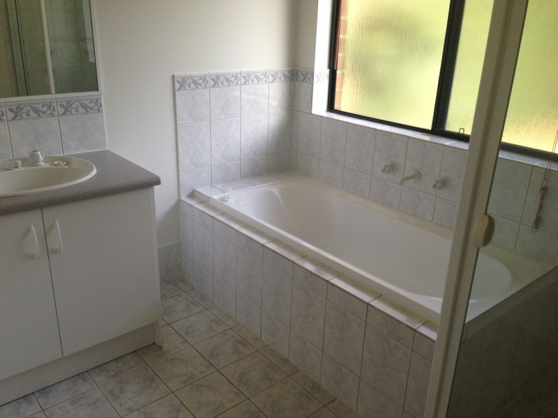 6 Mitchell Drive, Evanston Park SA 5116