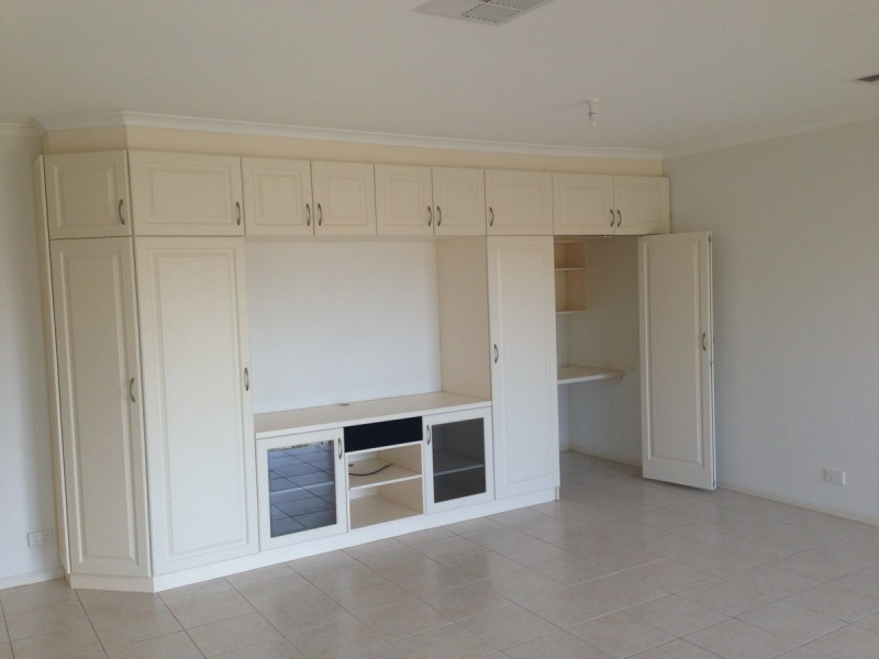 6 Mitchell Drive, Evanston Park SA 5116