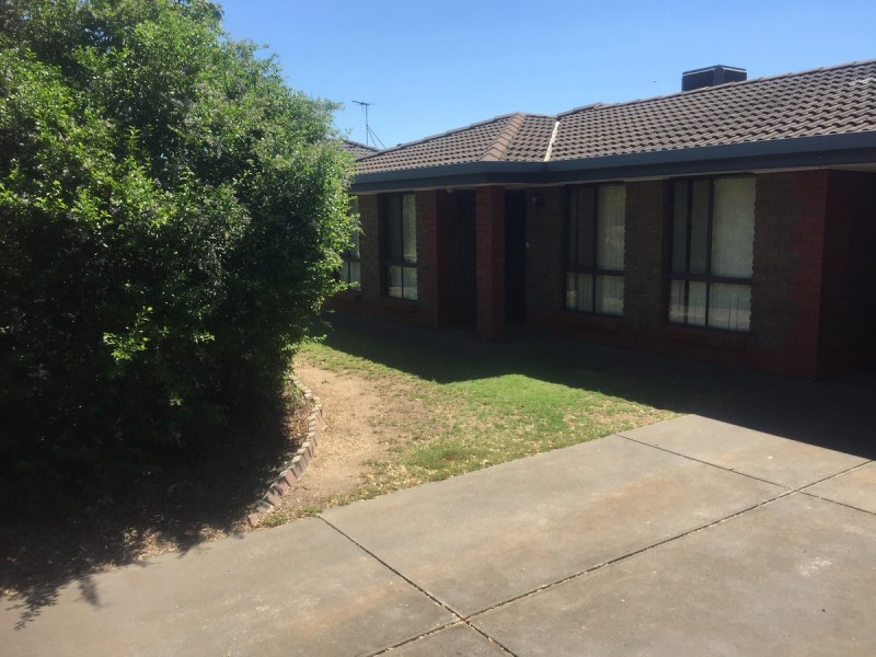 27 Rau Avenue, Evanston SA 5116