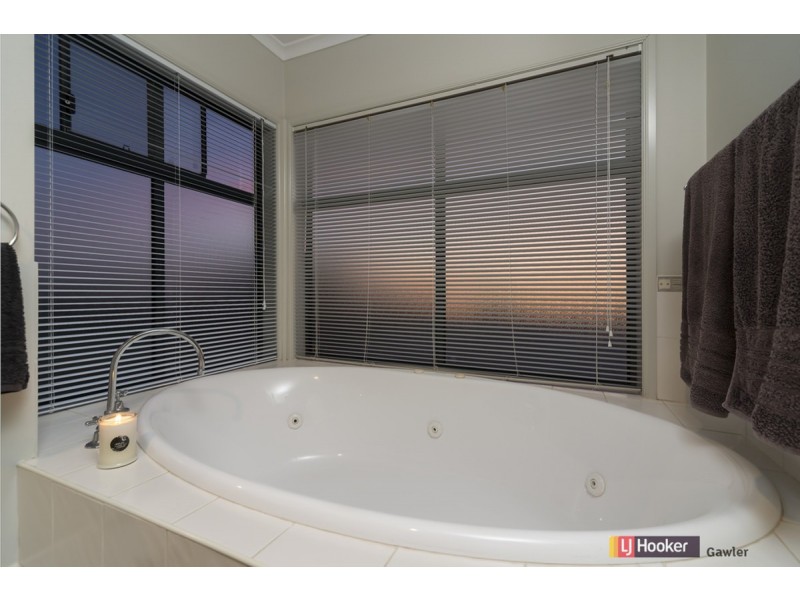 11 Eagle Court, Hewett SA 5118