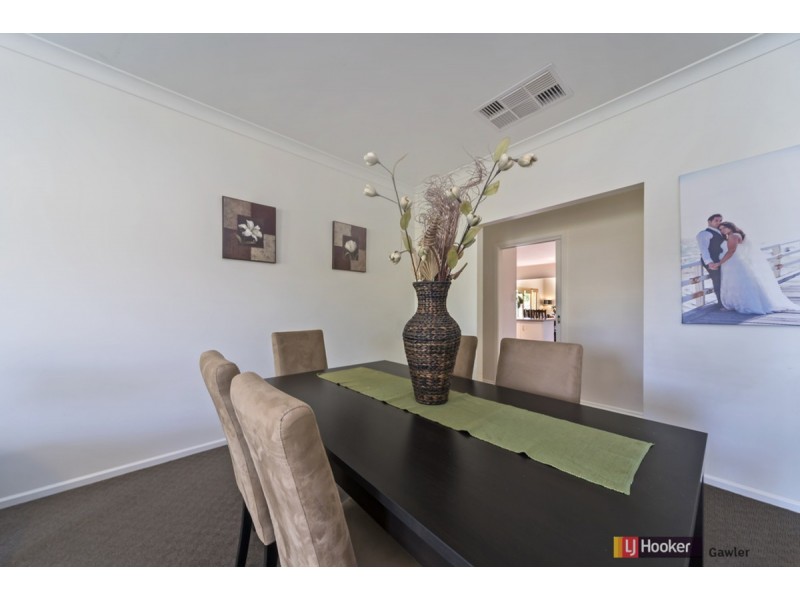 11 Selway Place, Evanston Park SA 5116