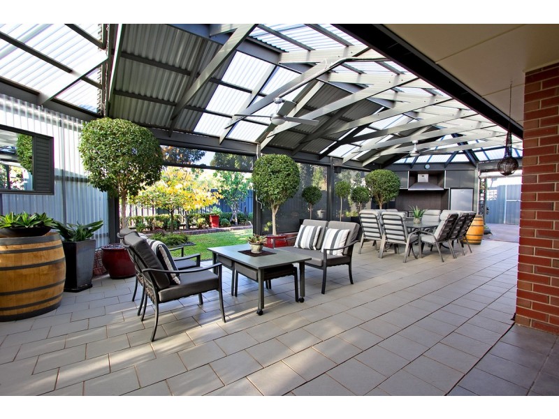 25 Whinnen Street, Evanston Park SA 5116