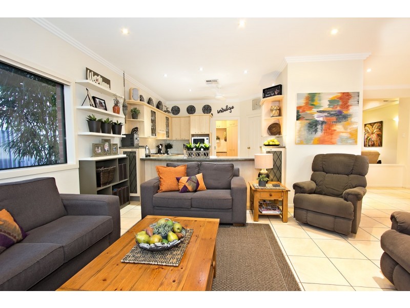 25 Whinnen Street, Evanston Park SA 5116