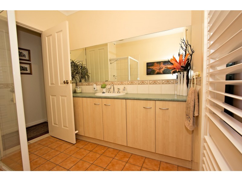 25 Whinnen Street, Evanston Park SA 5116