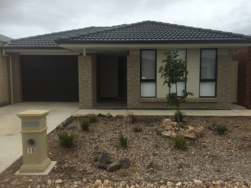 10 Biarritz Street, Munno Para West SA 5115