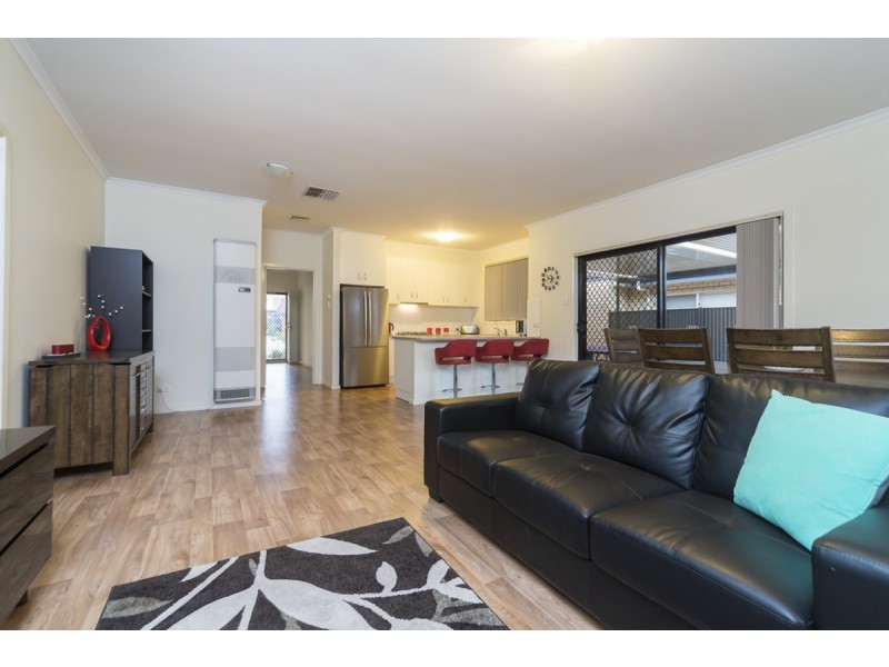 7 Hawick Avenue, Blakeview SA 5114