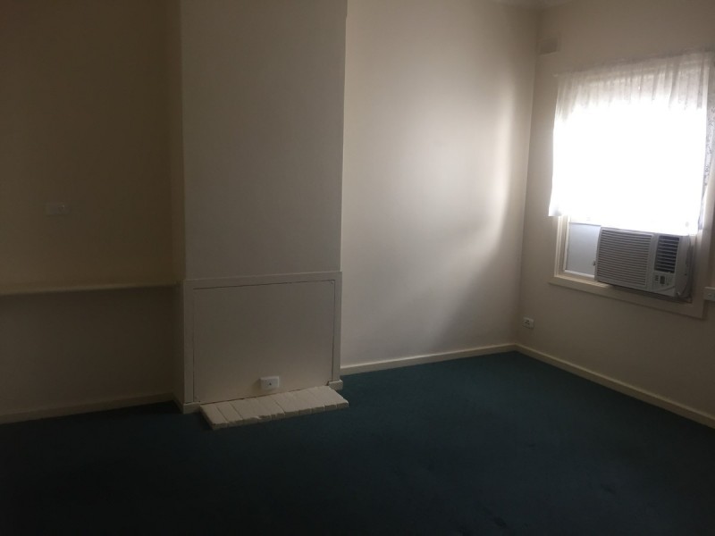 4 Dalton Street, Evanston SA 5116