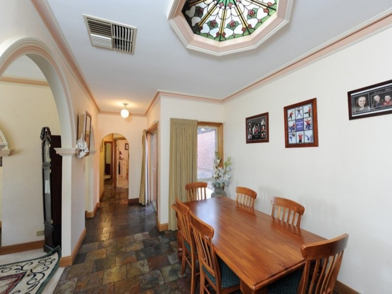 21 Lemon Crescent, Golden Grove SA 5125