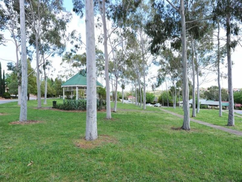 21 Lemon Crescent, Golden Grove SA 5125