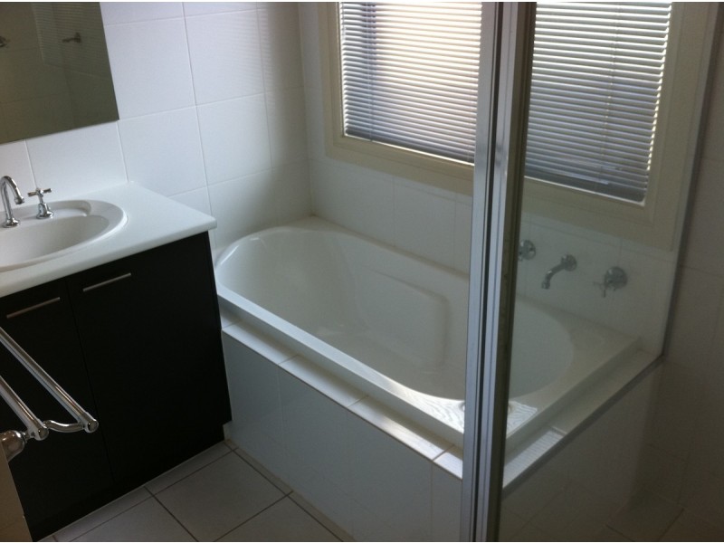 17 Coleman Parade, Evanston Park SA 5116