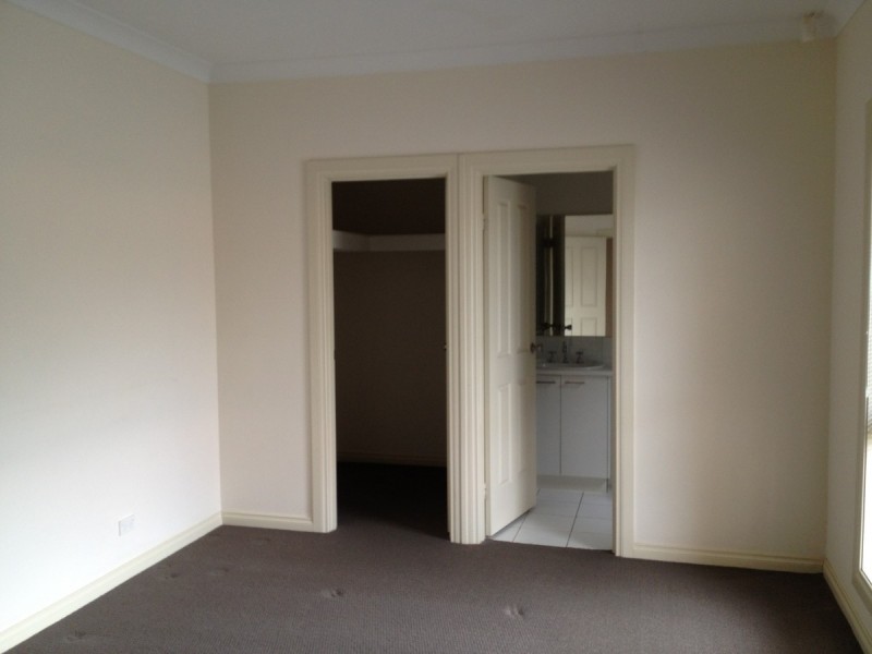 17 Coleman Parade, Evanston Park SA 5116