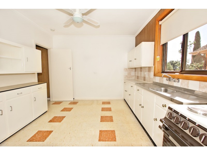 36 Bloomfield Crescent, Elizabeth Downs SA 5113