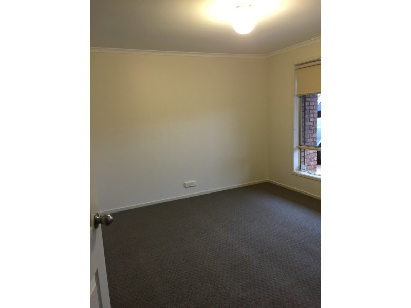 2 Selway Place, Evanston Park SA 5116