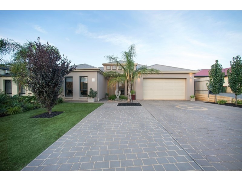 23 Mitchell Drive, Evanston Park SA 5116