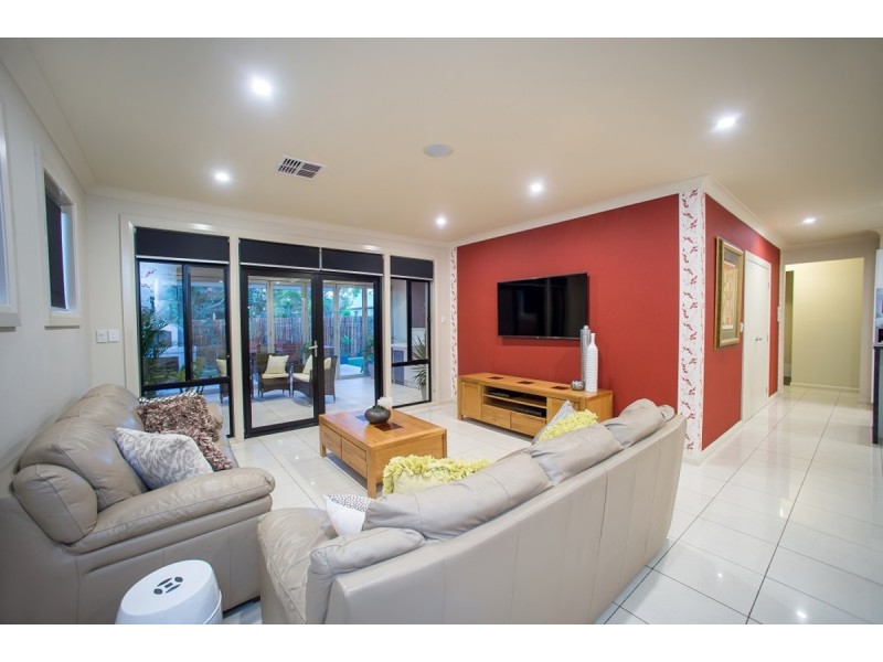 23 Mitchell Drive, Evanston Park SA 5116