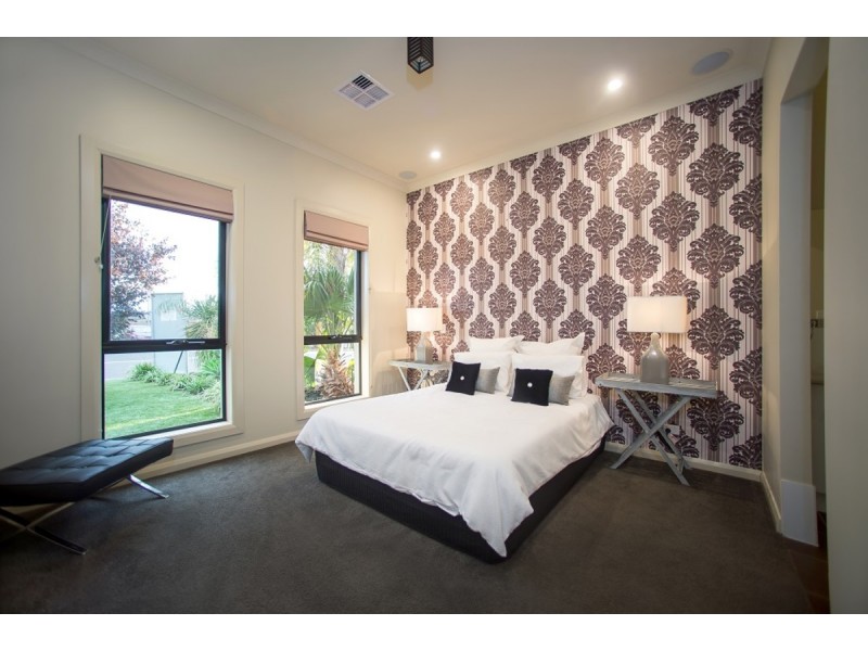 23 Mitchell Drive, Evanston Park SA 5116