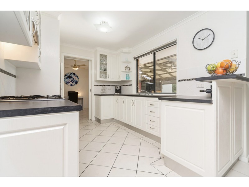 13 Rau Avenue, Evanston SA 5116