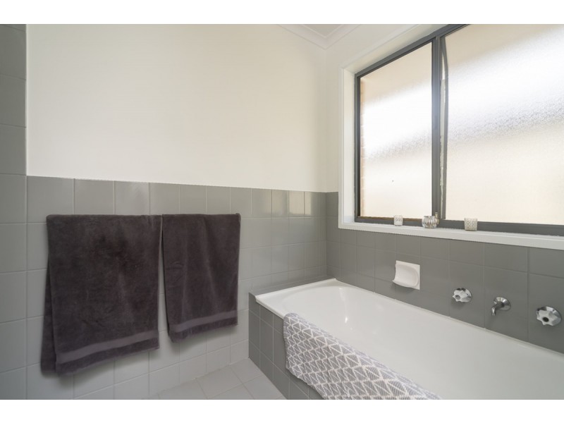 13 Rau Avenue, Evanston SA 5116