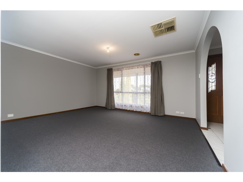 8 Lisa Martin Court, Gawler East SA 5118