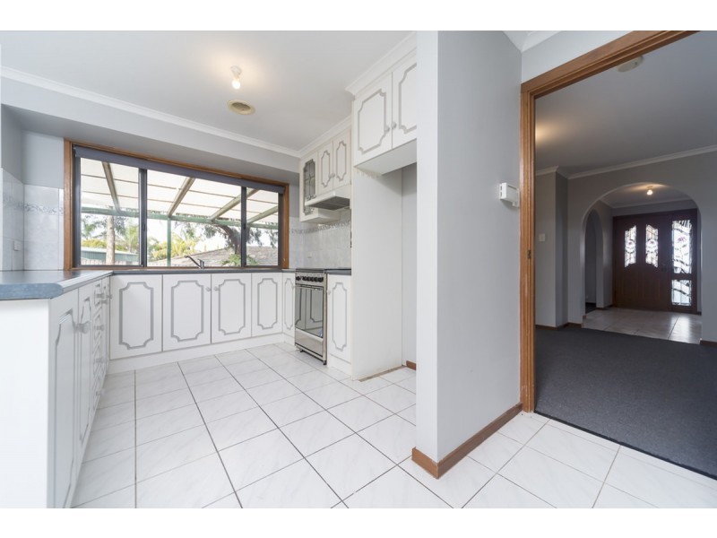 8 Lisa Martin Court, Gawler East SA 5118