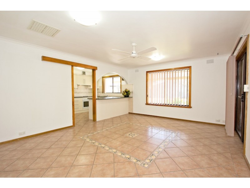 9 Chamberlain Road, Willaston SA 5118