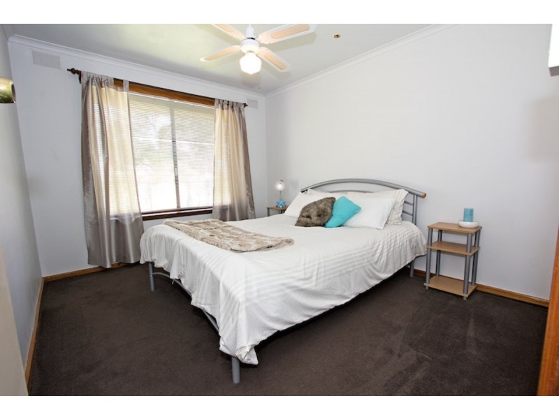 9 Chamberlain Road, Willaston SA 5118