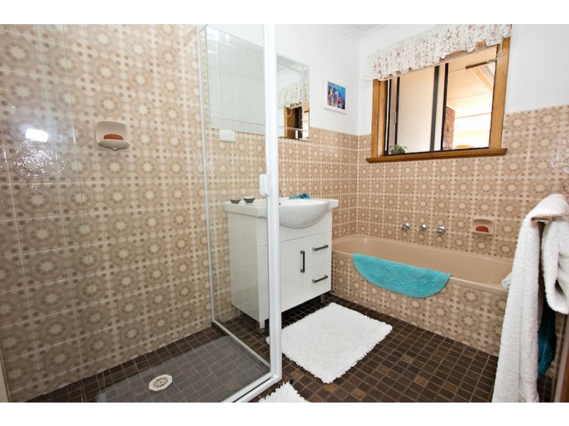 9 Chamberlain Road, Willaston SA 5118