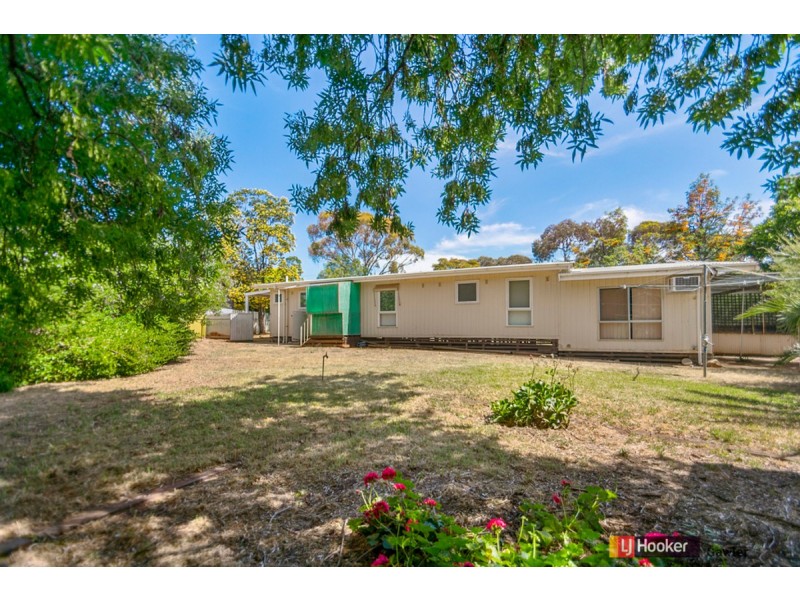 15 Russell Street, Evanston Park SA 5116