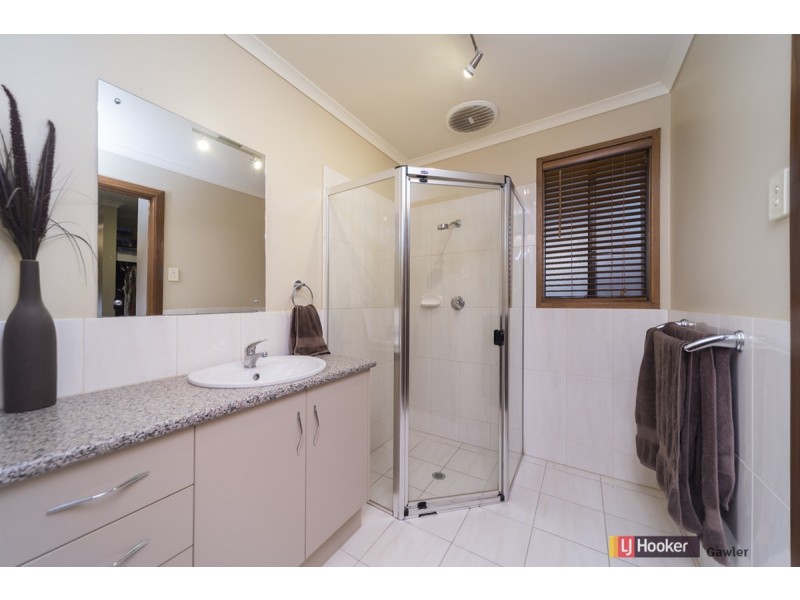 5A Chambers Court, Evanston Park SA 5116