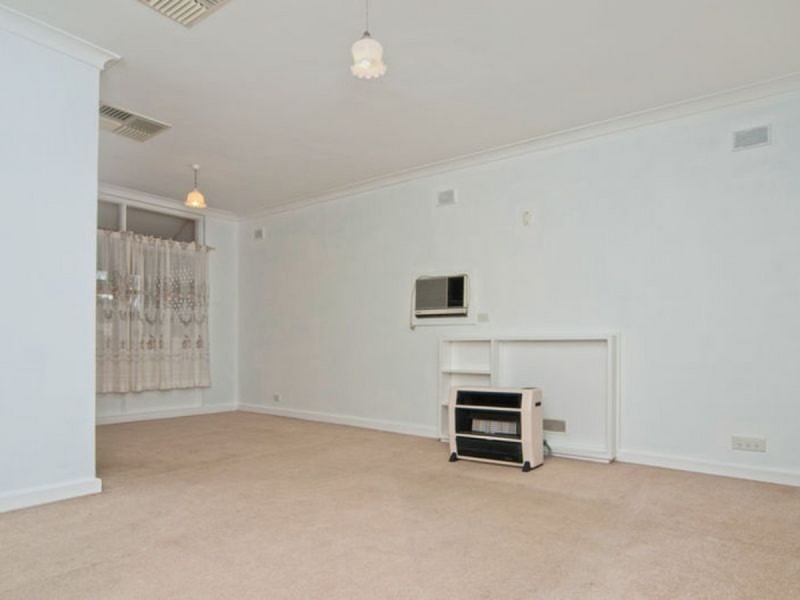 22 Krieg Road, Evanston Park SA 5116