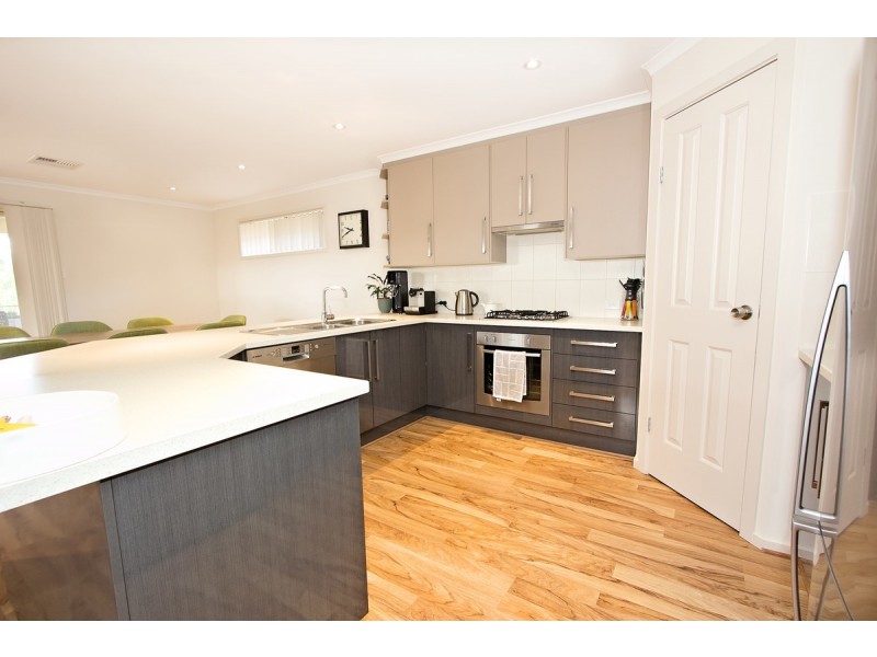 8A Dyson Street, Evanston SA 5116