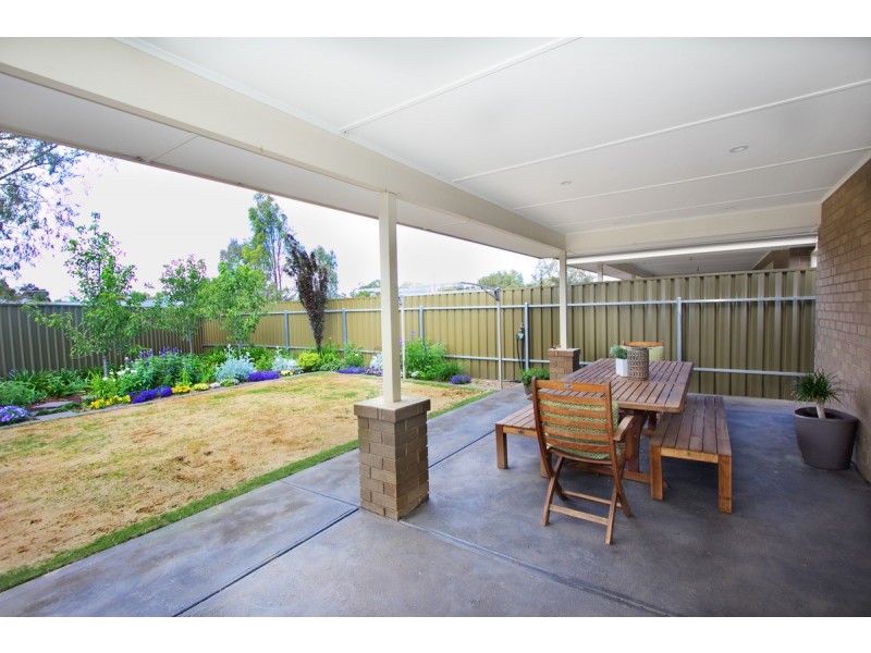 8A Dyson Street, Evanston SA 5116