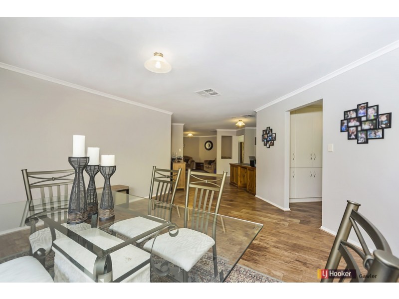 35 Thiele Crescent, Evanston Park SA 5116