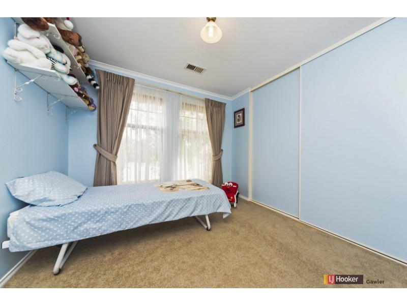 35 Thiele Crescent, Evanston Park SA 5116