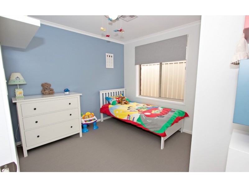 8 McLaren Court, Munno Para West SA 5115