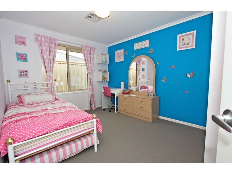 8 McLaren Court, Munno Para West SA 5115