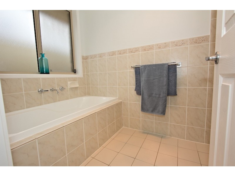 8 McLaren Court, Munno Para West SA 5115