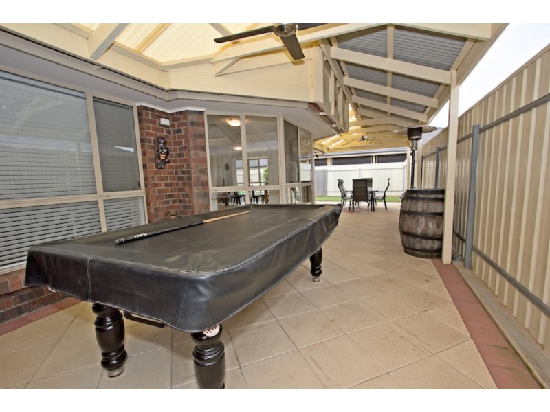 8 McLaren Court, Munno Para West SA 5115