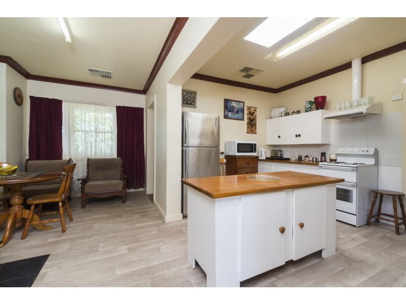 42 Coombe Street, Gawler East SA 5118