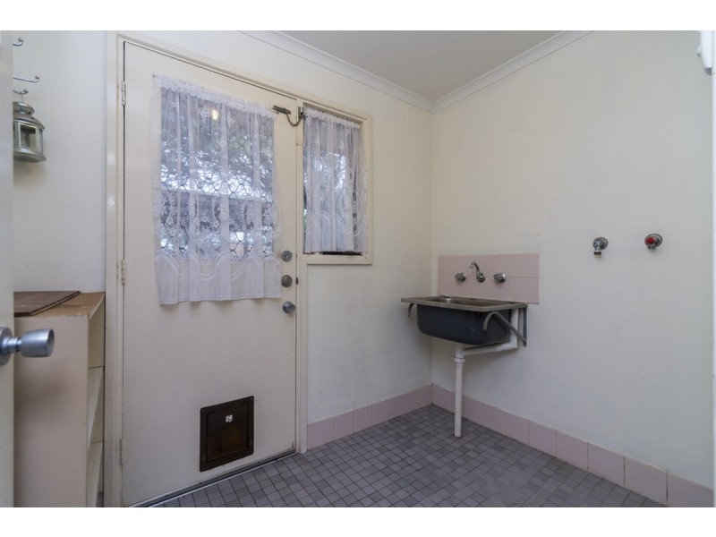 16 May Terrace, Evanston SA 5116