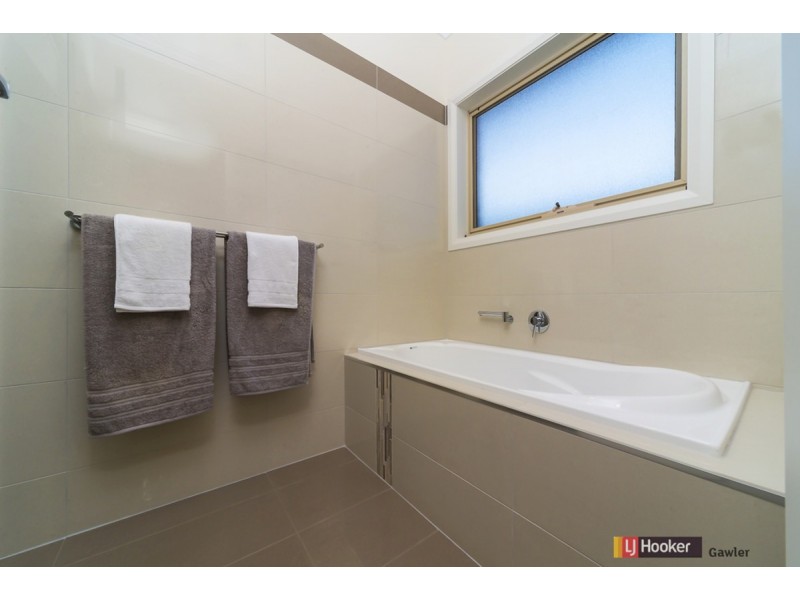 10 Campbell Circuit, Gawler East SA 5118