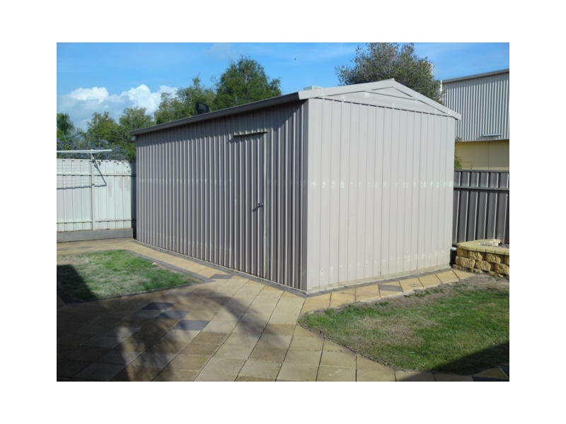 10 Fatchen Close, Evanston Park SA 5116