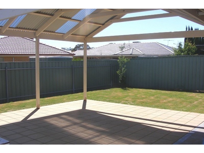 4 Potts Road, Evanston Park SA 5116