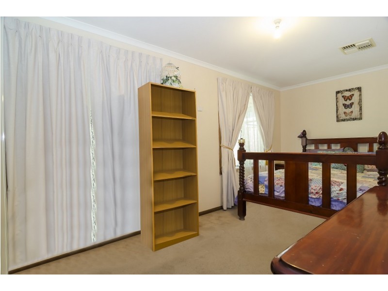 8 Skurray Court, Gawler West SA 5118