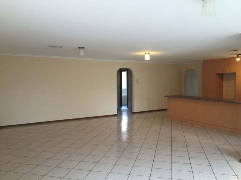 17 Sunnyside Drive, Evanston Park SA 5116